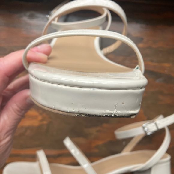 Nude patent leather ankle strap block heels - Picture 7 of 8